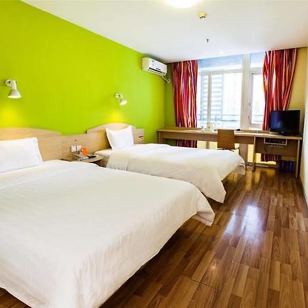 7 Days Inn Guangzhou Buitenkant foto