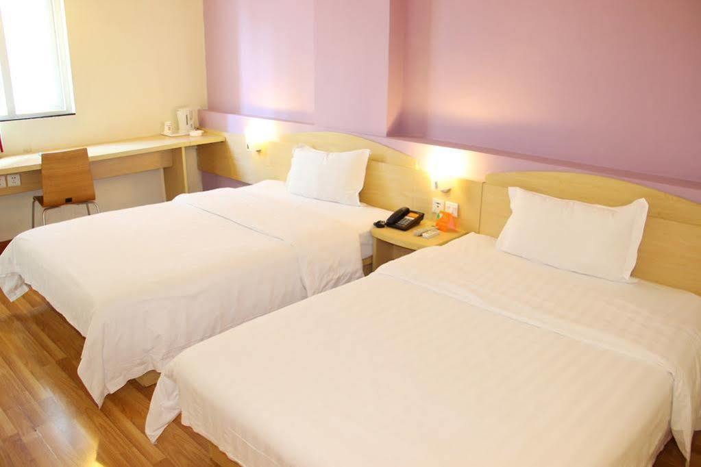 7 Days Inn Guangzhou Buitenkant foto