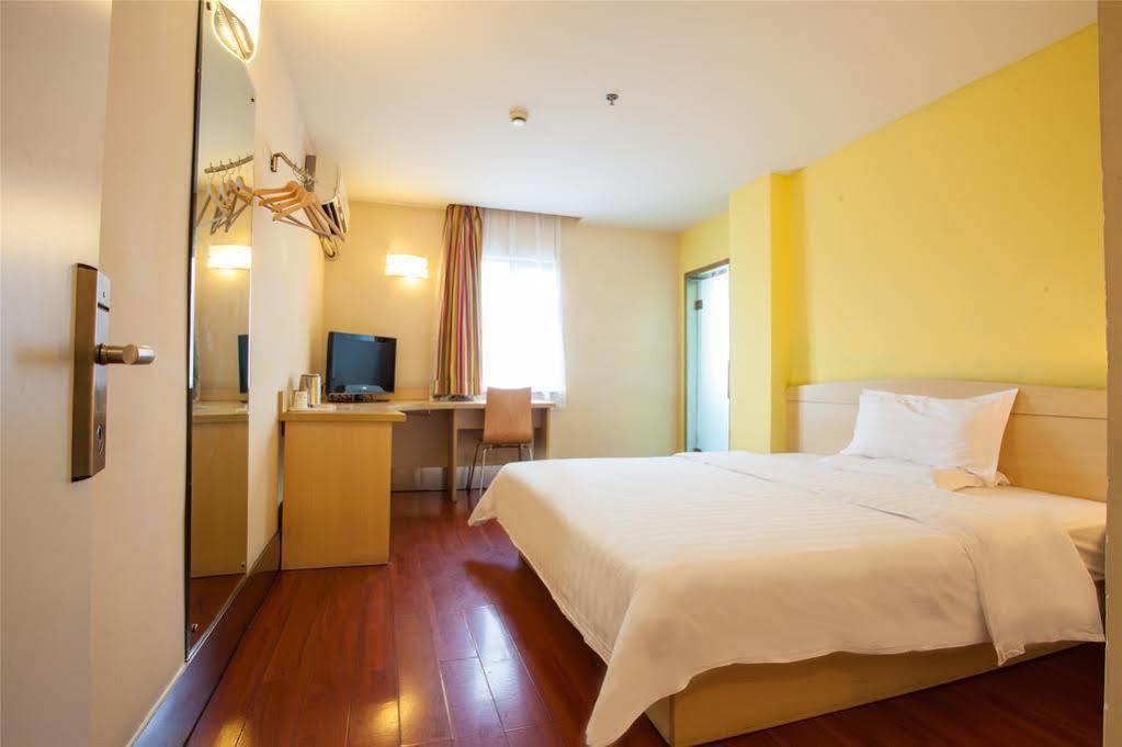 7 Days Inn Guangzhou Buitenkant foto